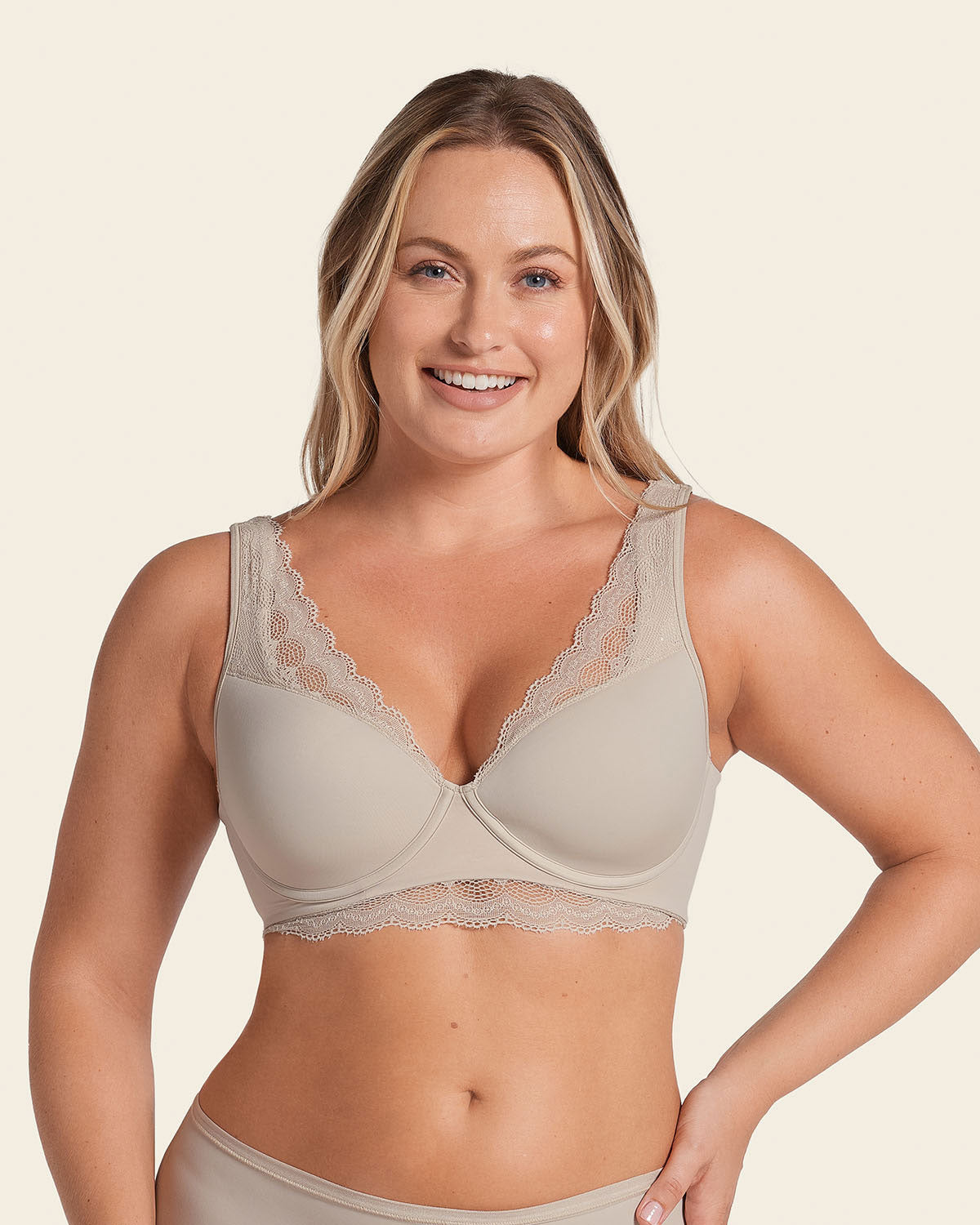 Deep Coverage Soft Lightly-Lined Lace Underwire Bra